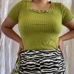 Green chain detail knit top